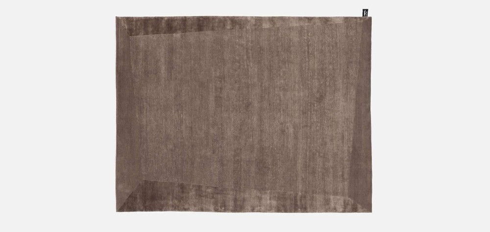 Dipped Frame Rug - Brown