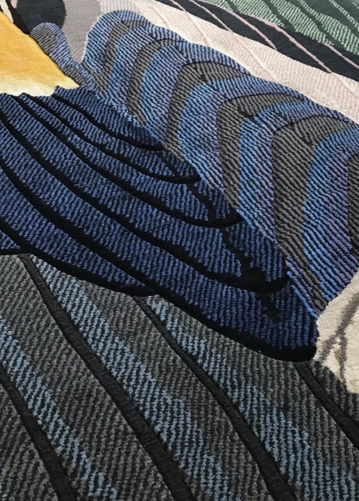 Feathers Round Rug