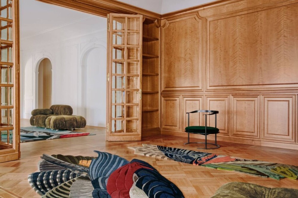 Feathers Runner Rug