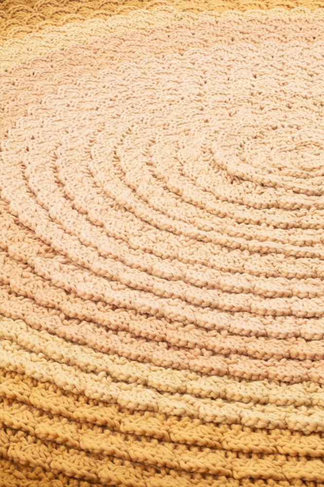 Swirl Rug Summer