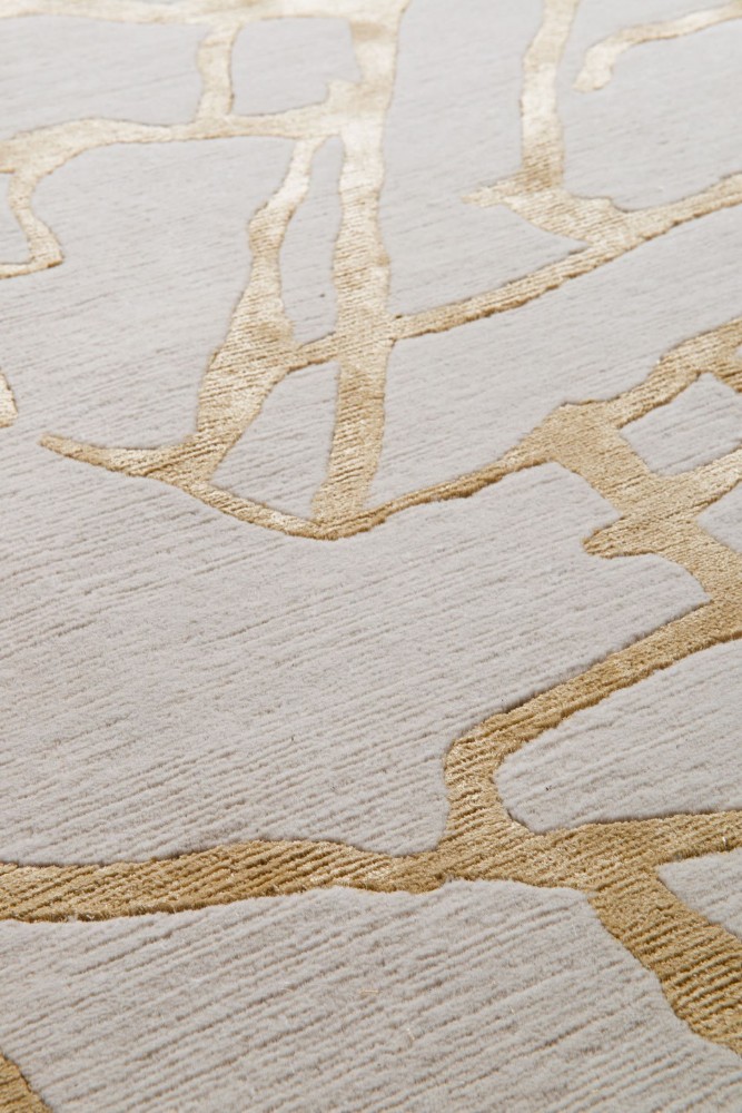 Tracery Gold