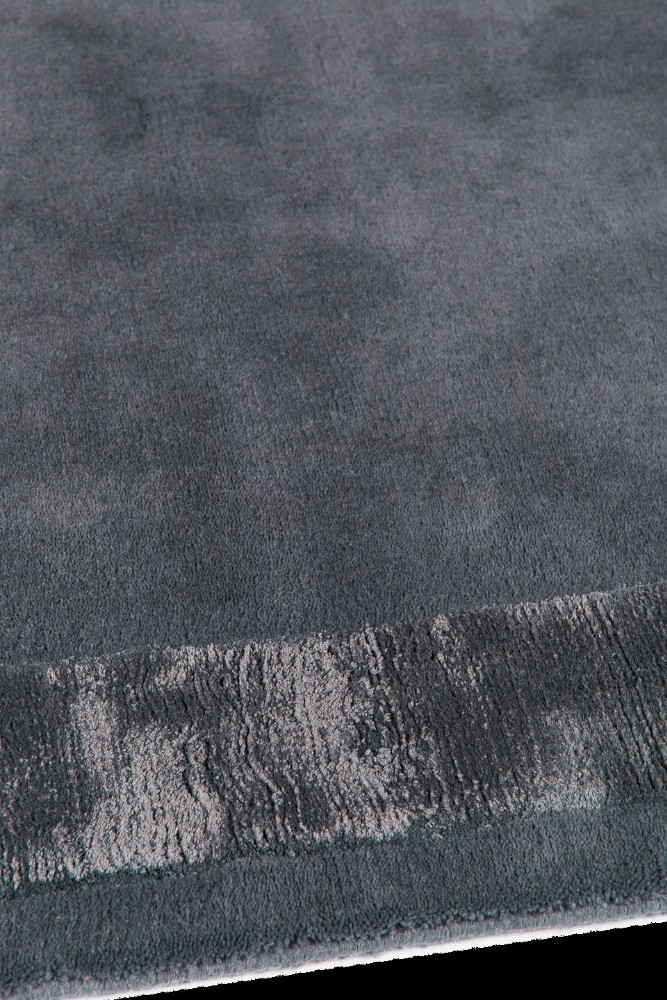 Silk Border Wooster