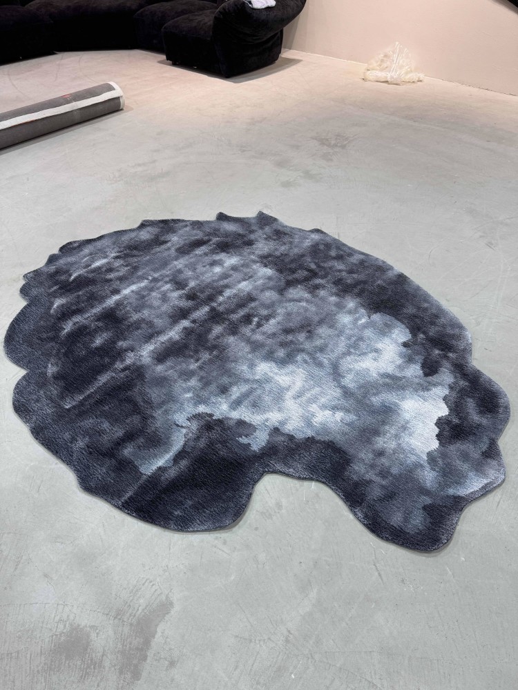 Irregular carpet