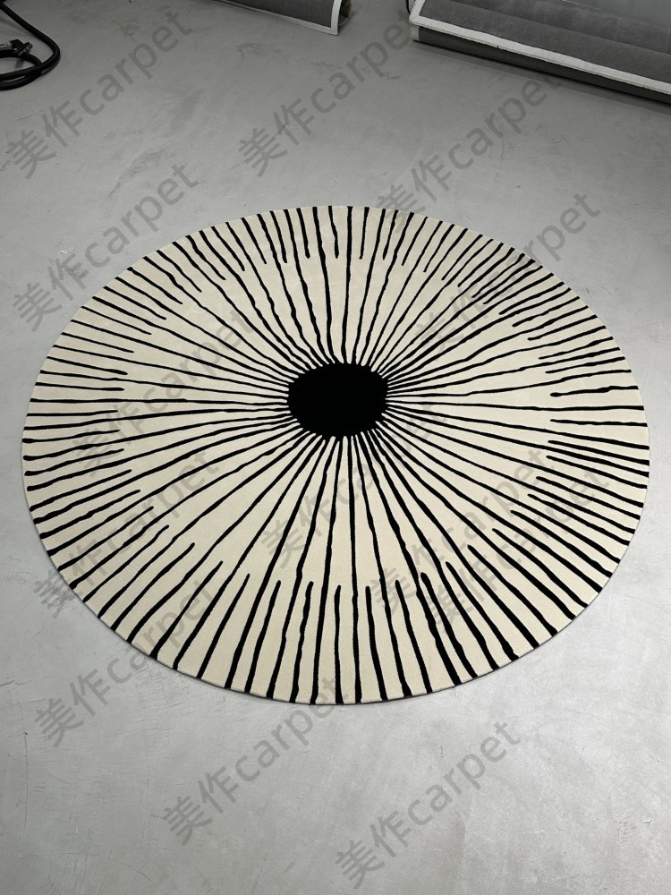 Minimalist circle