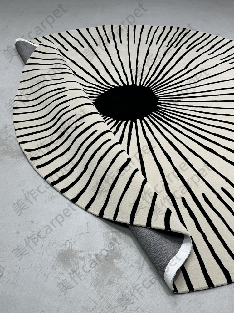 Minimalist circle