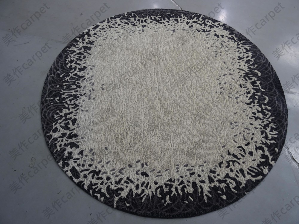 Minimalist circle