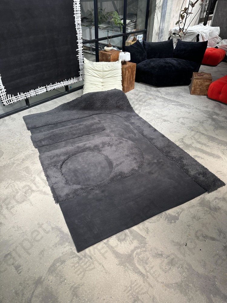 Luxury square