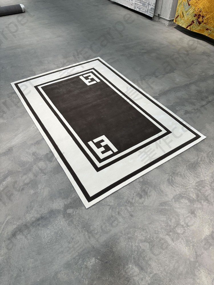 Luxury square