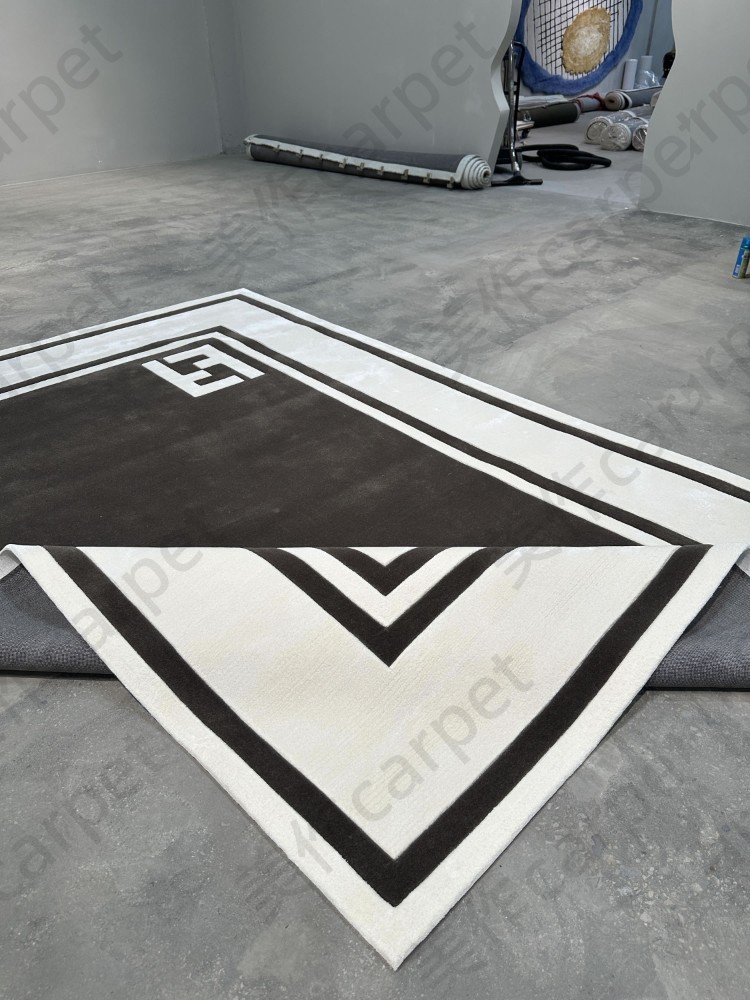 Luxury square
