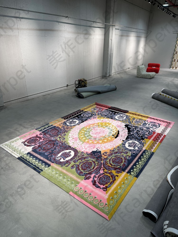 Luxury square