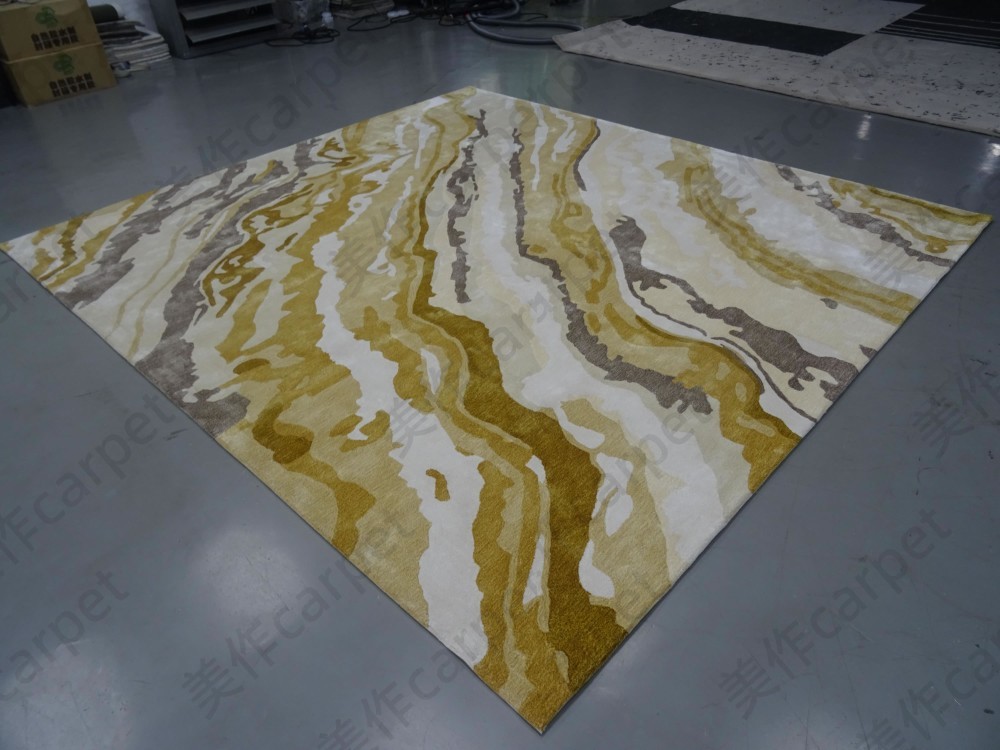 Luxury square