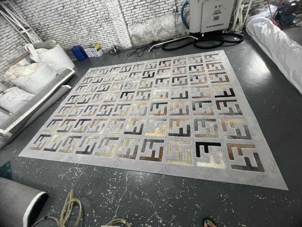 Luxury square