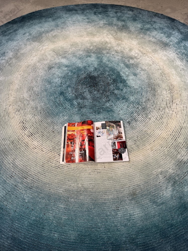 Designer round rug