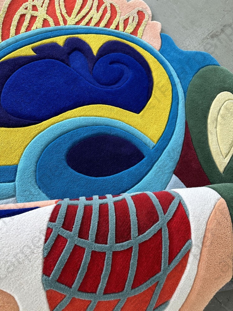 Irregular carpet