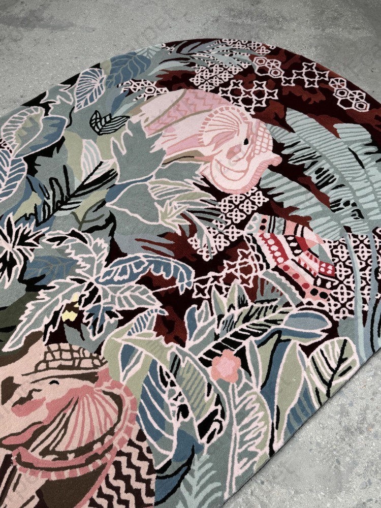 Irregular carpet