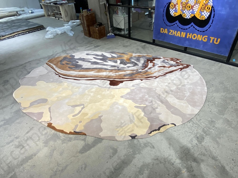Irregular carpet