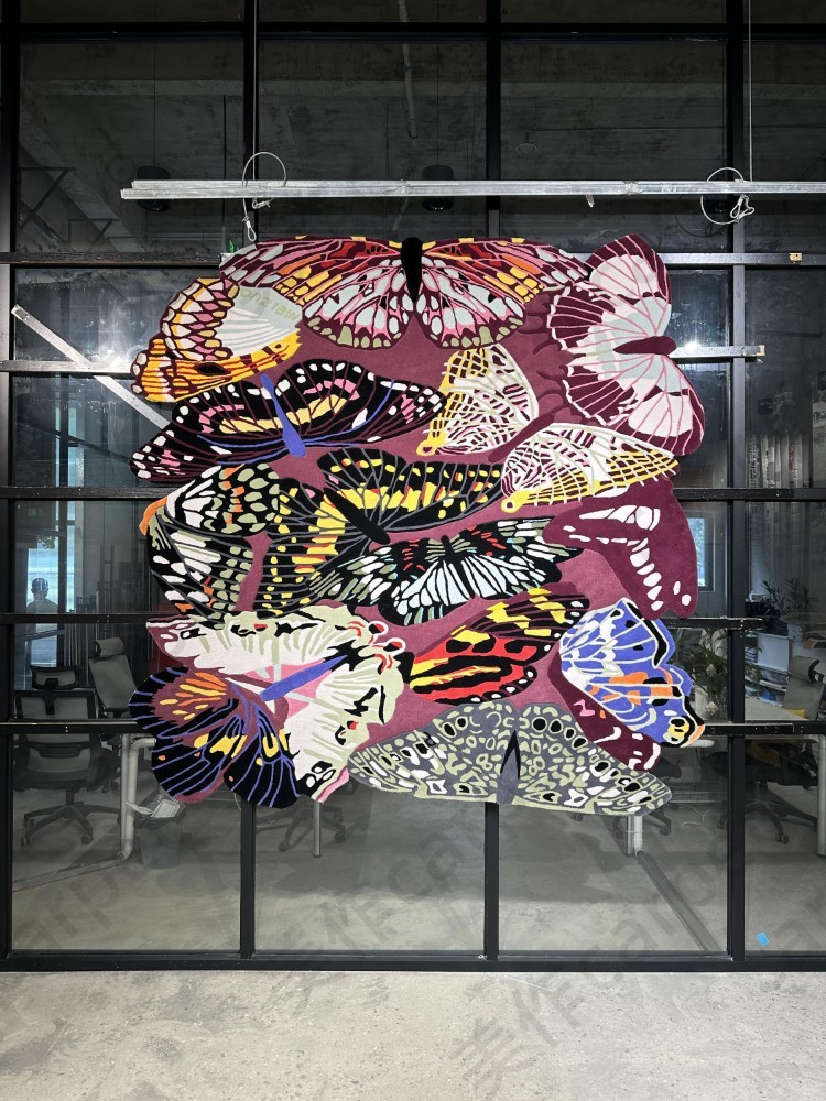 Irregular carpet