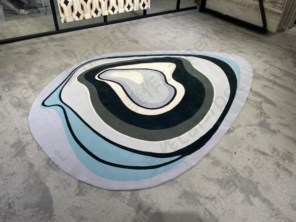 Irregular carpet