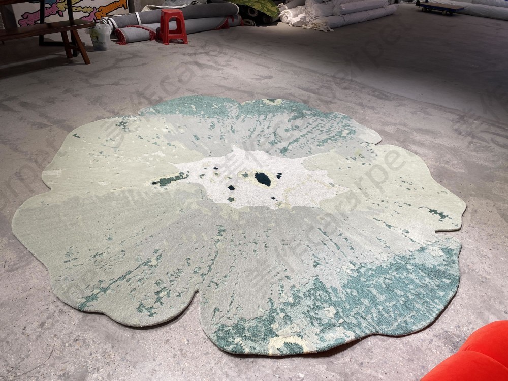 Irregular carpet