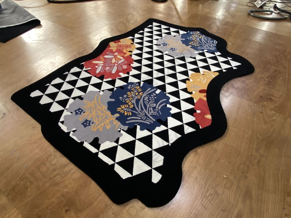 Irregular carpet