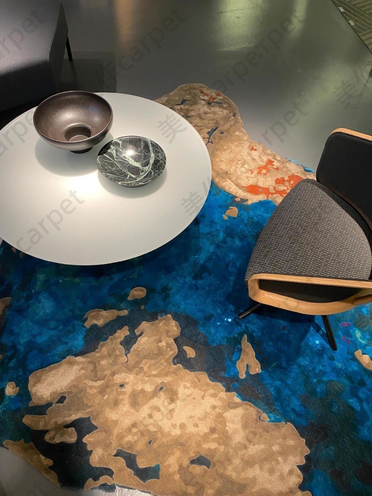 Irregular carpet