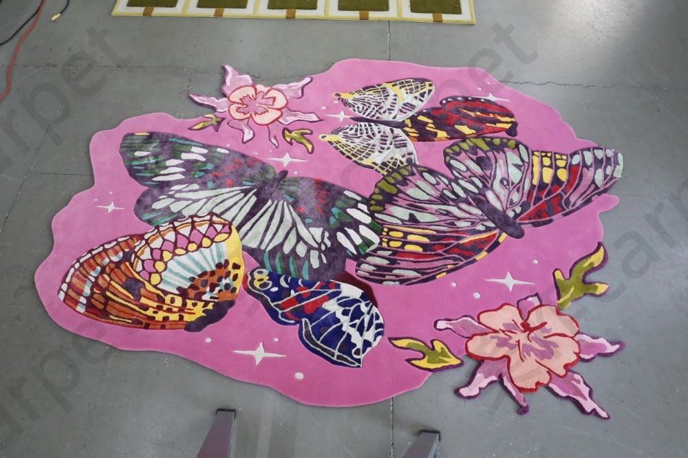 Irregular carpet