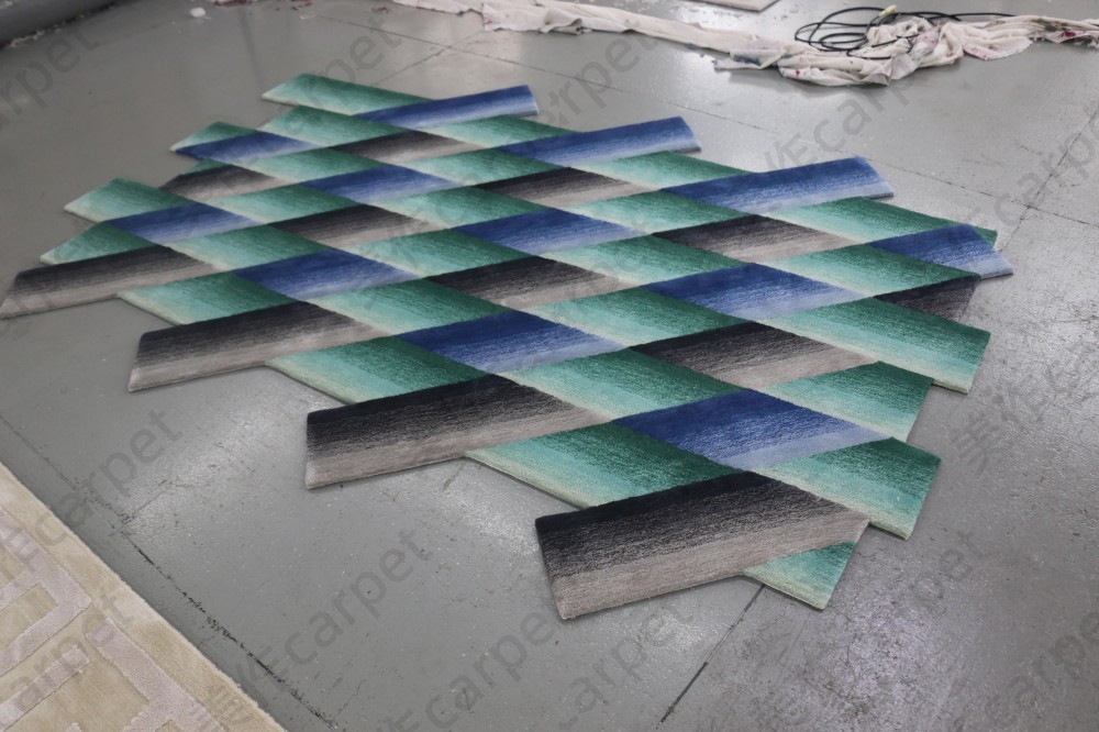 Irregular carpet