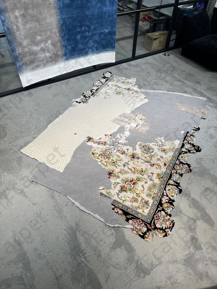 Irregular carpet