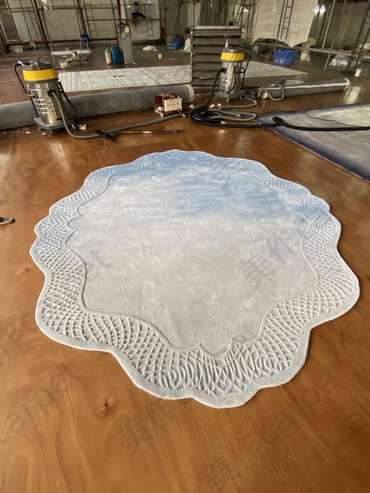 Irregular carpet