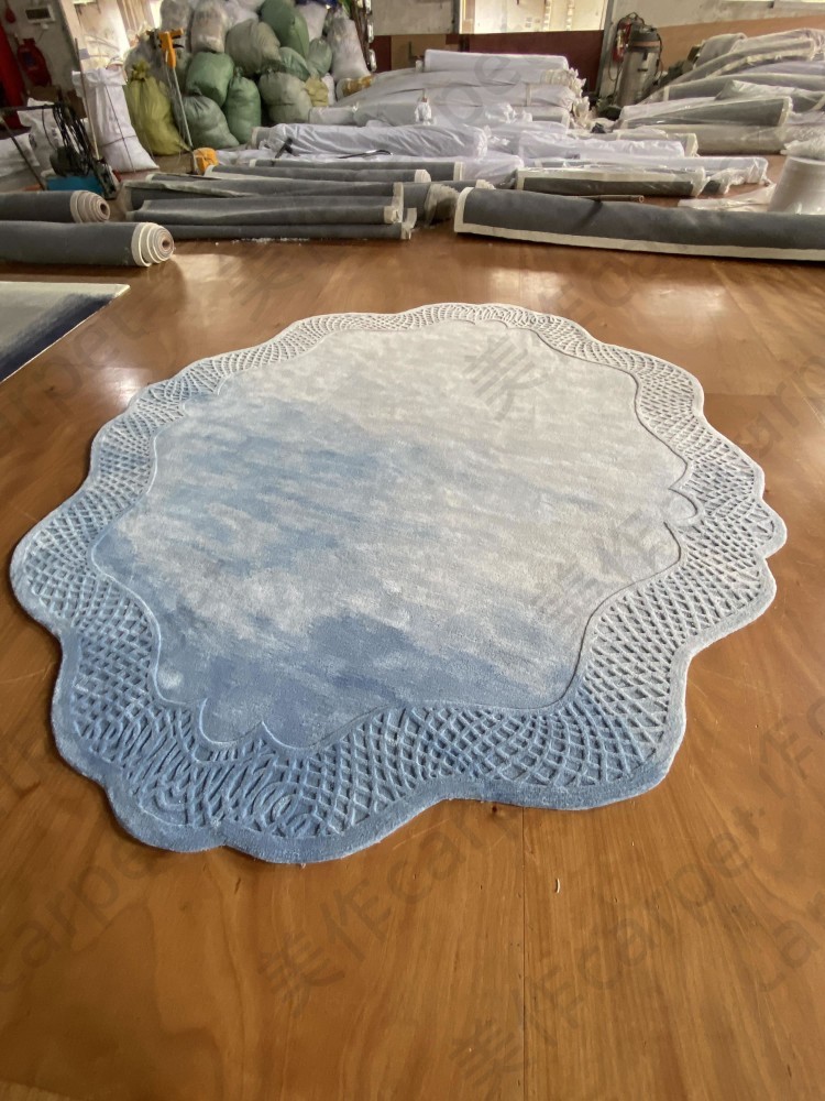 Irregular carpet