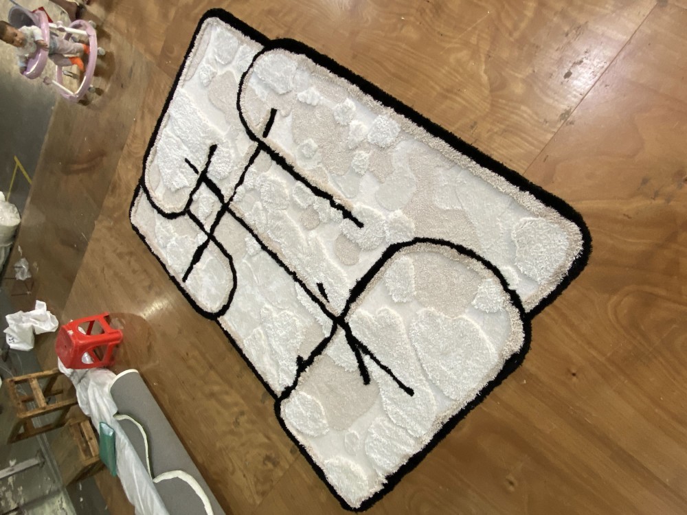 Irregular carpet