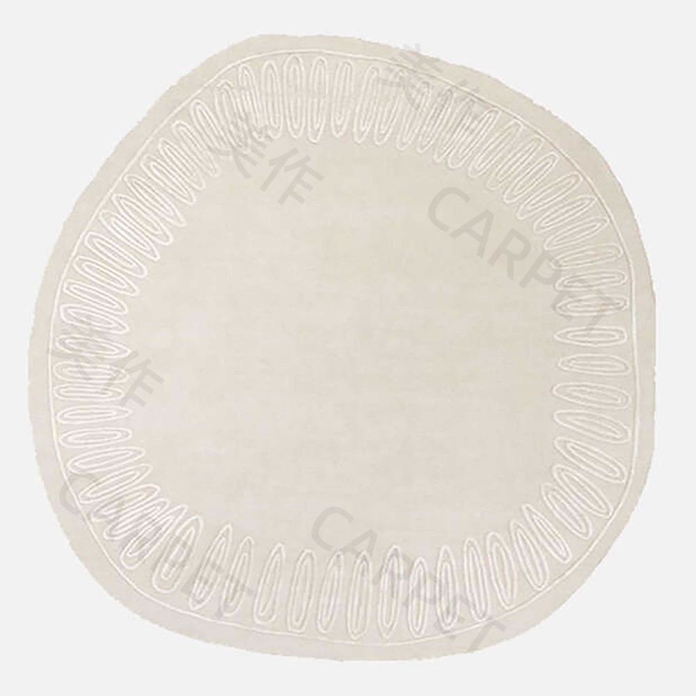 Naïf Crown Rug