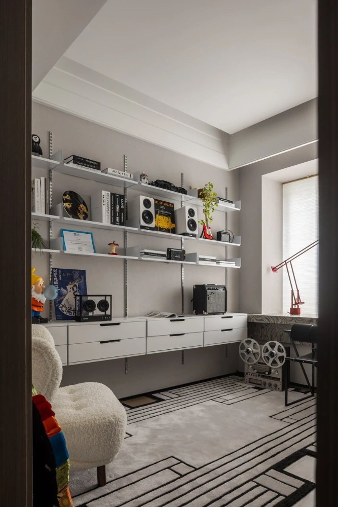 Modern style match