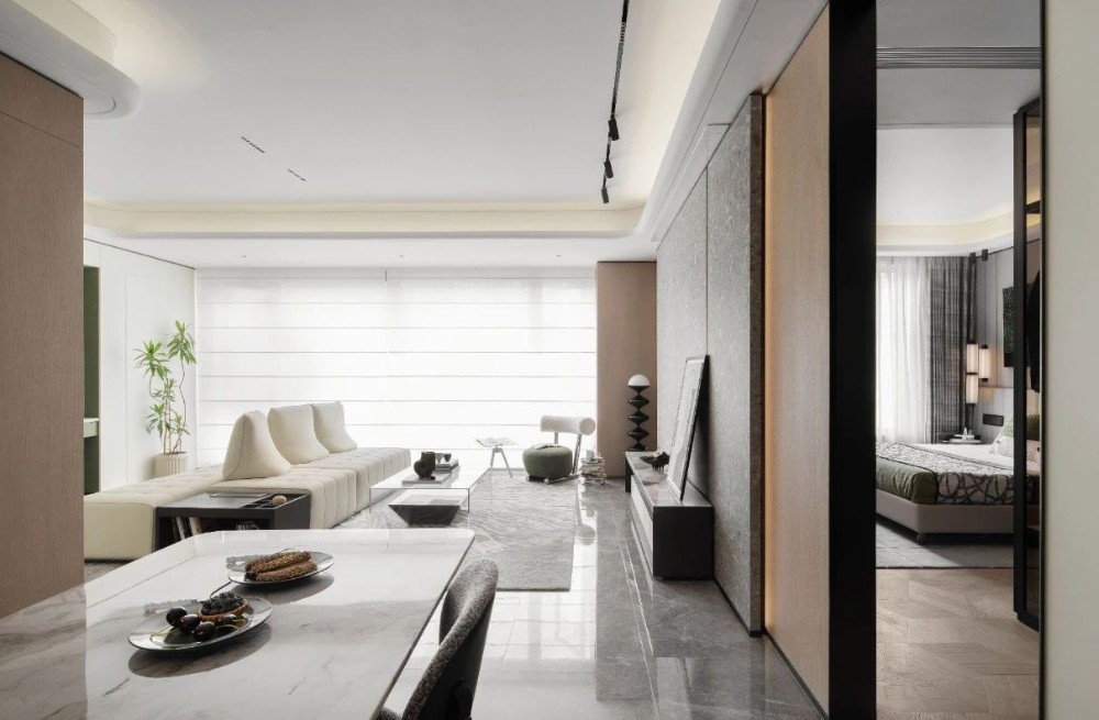 Simple European style collocation