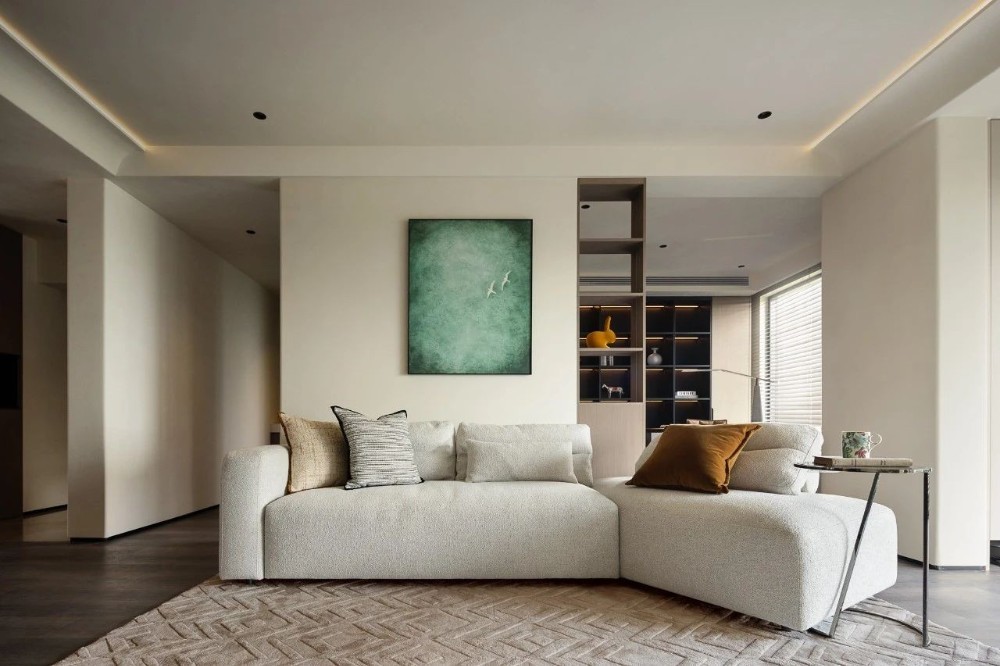 Modern style match