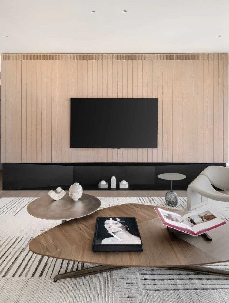 Modern style match