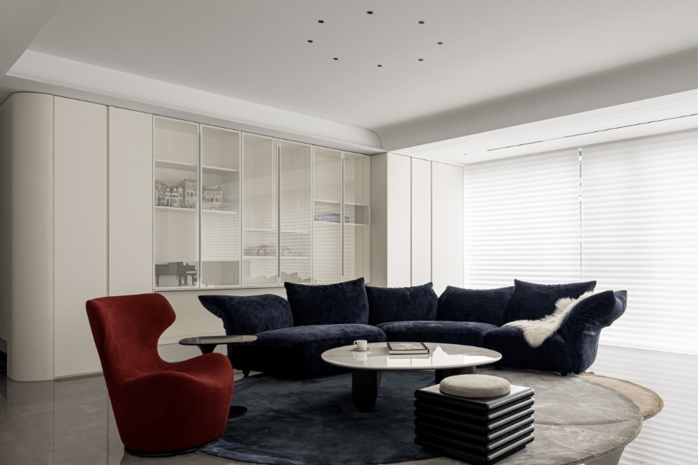 Modern style match