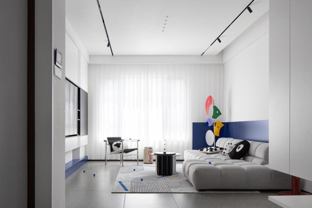 Modern style match