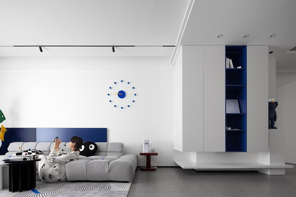 Modern style match