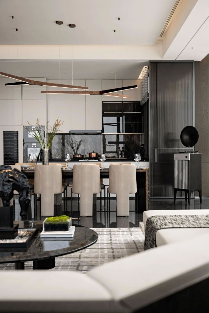 Light luxury style collocation
