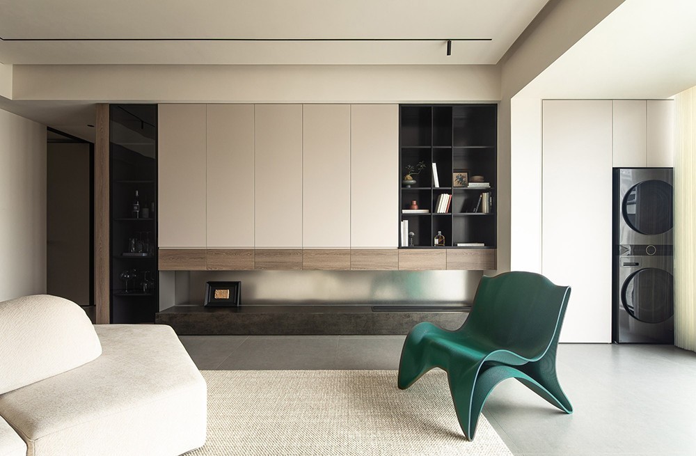 Modern style match
