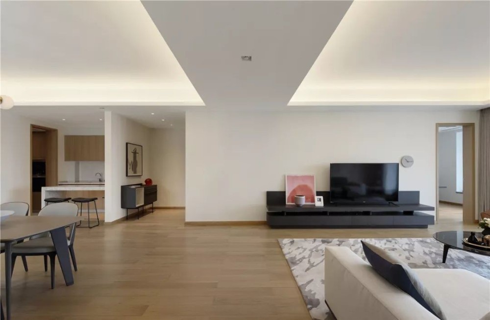 Modern style match