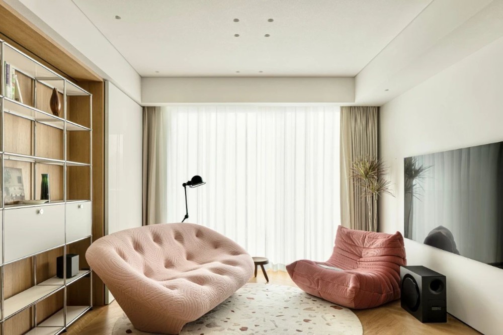 Modern style match