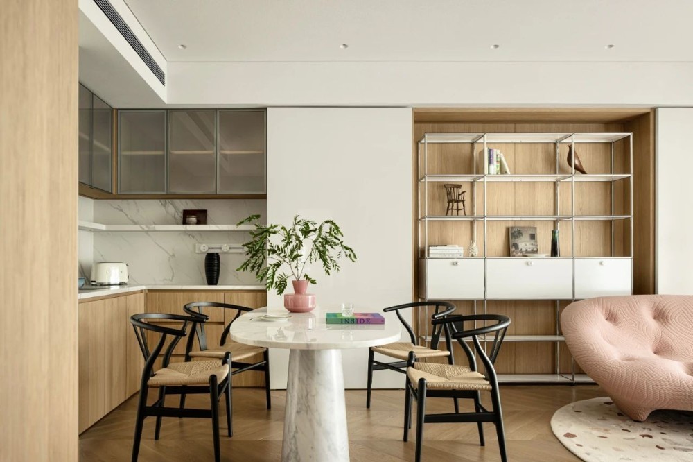 Modern style match