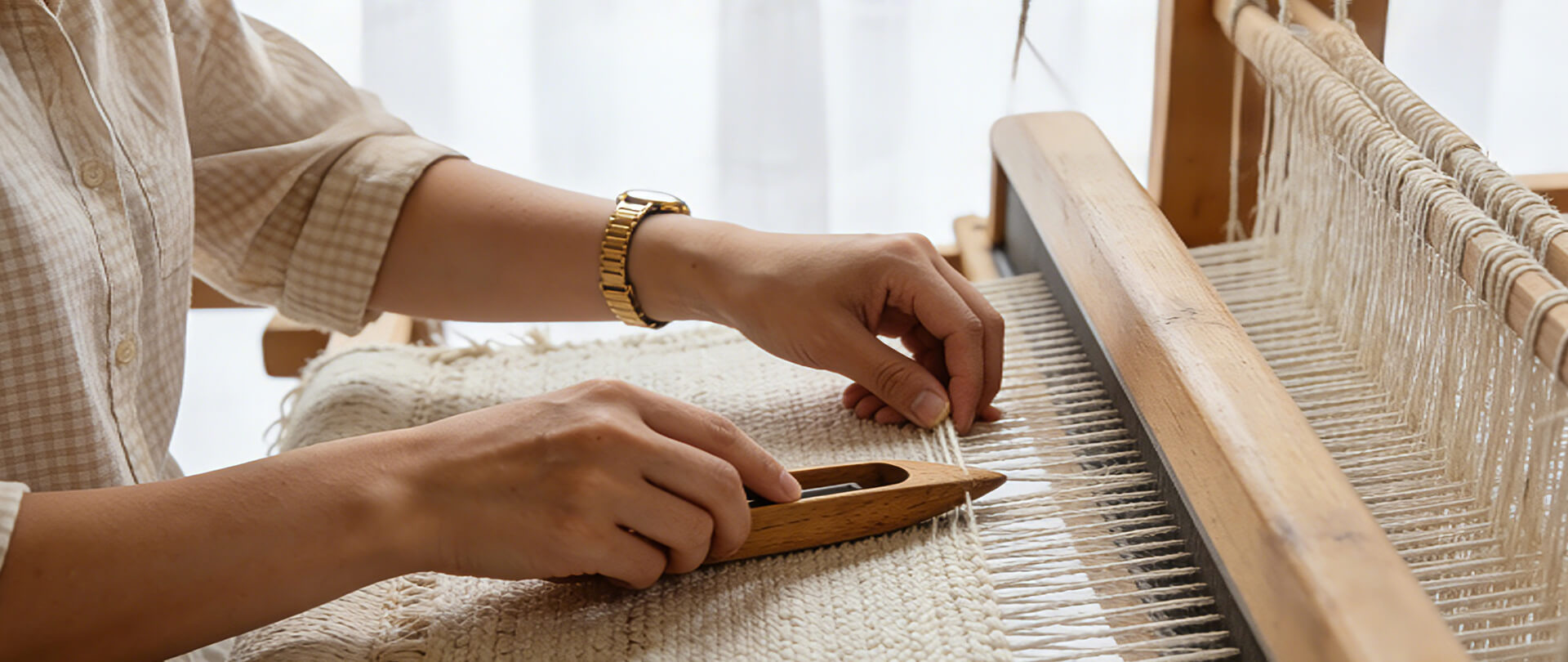 SKILLFULLY WEAVING THE SUEDE, CRAFTING THE TEXTURE WITH INGENYITY