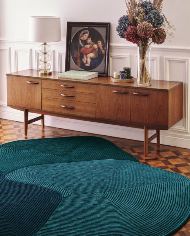 Irregular carpet