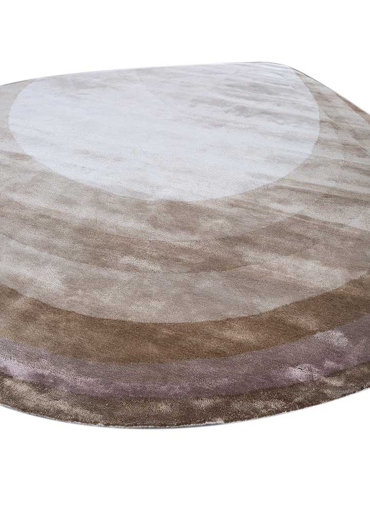 Irregular carpet