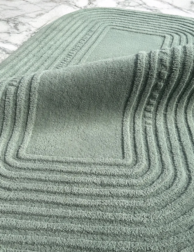 Irregular carpet
