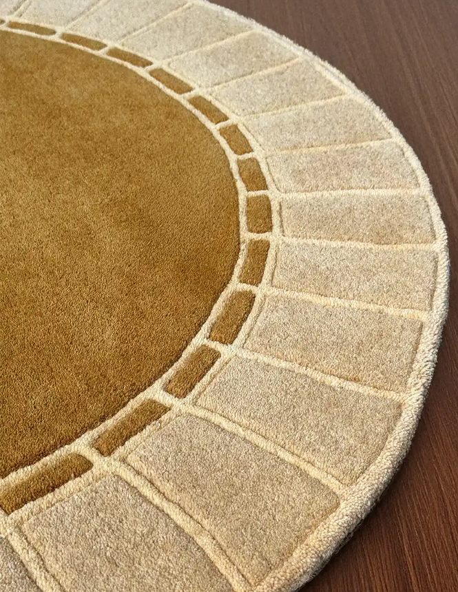 Irregular carpet