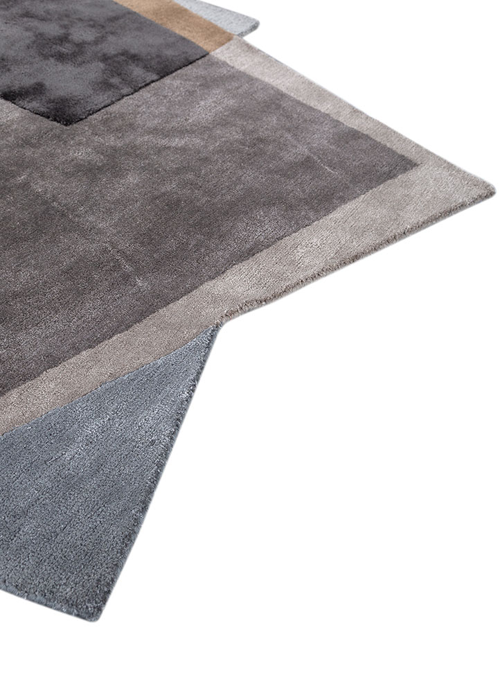 Irregular carpet